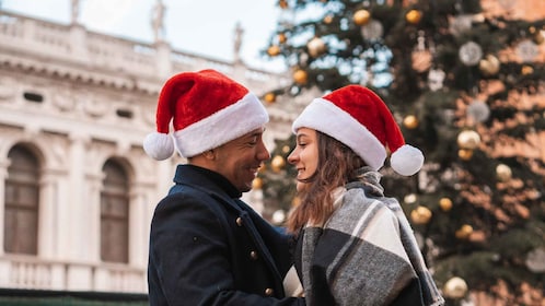 Christmas Photoshoot in Venice (inc. Christmas accessories)