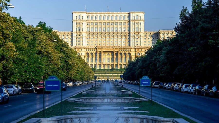 Half-Day Private Trip to Mogosoaia Palace & Snagov Monastery