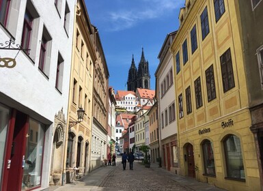 Dresden to Meissen: Porcelain Factory & Old Town Tour