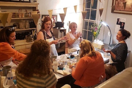 Guided Candle Pouring Soiree in Louisiana