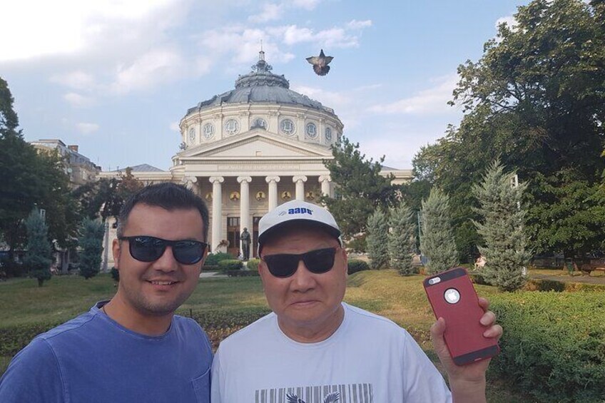 Private 2 Hour Driving Around Bucharest with a Private Guide/Driver 