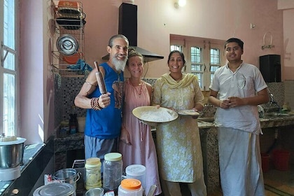 South Indian Cooking Class in Rishikesh: Cook & Eat !