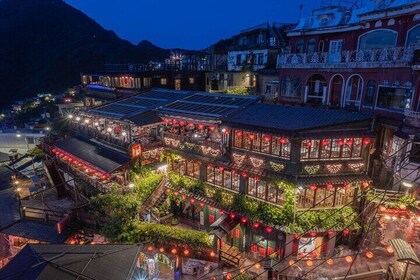 Unwind in Taiwan: Wild Shores, Old Streets and Total Relaxation