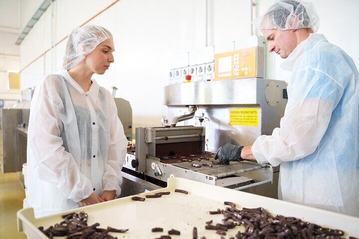 Chocolate Factory Tour and Show Cooking in Pontremoli