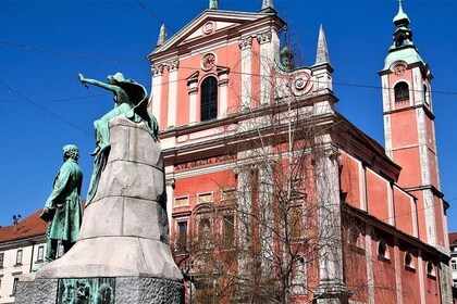 Discovery Walk in Ljubljana: a green city adventure filled with history