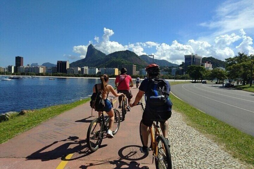 Bike Tour Of Rio – Copacabana, Botafogo, Flamengo and Downtown