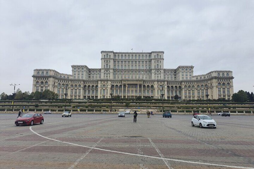 Bucharest: City Highlights Guided Private Tour