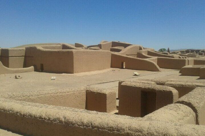 Discover the grandeur of Paquimé, the archaeological heart of northern Mexico. An ancestral legacy that connects cultures and awakens the imagination of curious travelers.