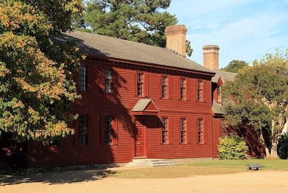 Williamsburg's Famous Ghosts Self Guided Audio Walking Tour