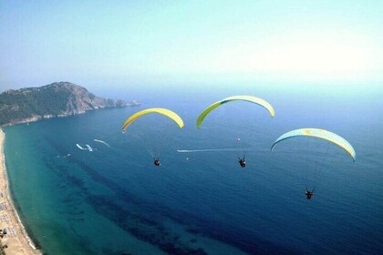 Alanya Paragliding and City Tour with Return Transfer