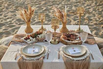 Private Romantic Beach Picnic for 2 People