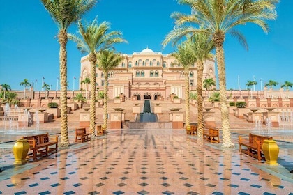 Private Full-Day Abu Dhabi Tour from Dubai