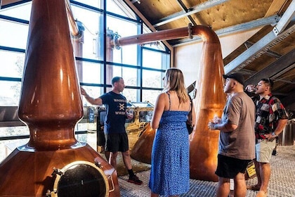 Heke Brewery and Distillery Tour in Waiheke Island with samples