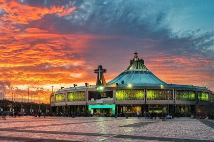 Tour of the Basilica of Guadalupe with Plaza de las Tres Culturas