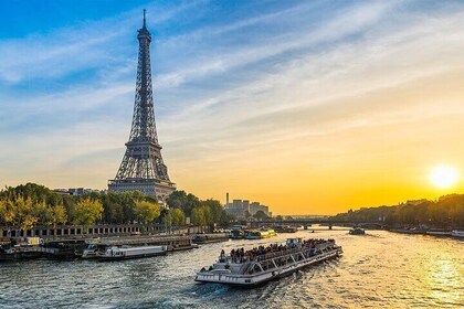 1 Hour Paris Evening Sightseeing Cruise with Illuminations Ticket