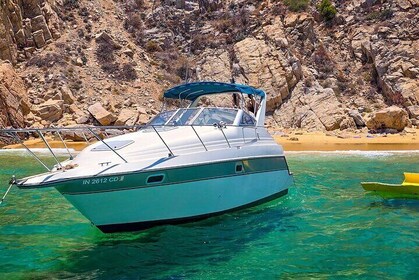 Luxury Yacht Charter and Arch Tour in Cabo San Lucas