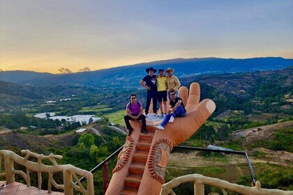 Ráquira Colors & Culture: Day Trip with Lunch & Transport