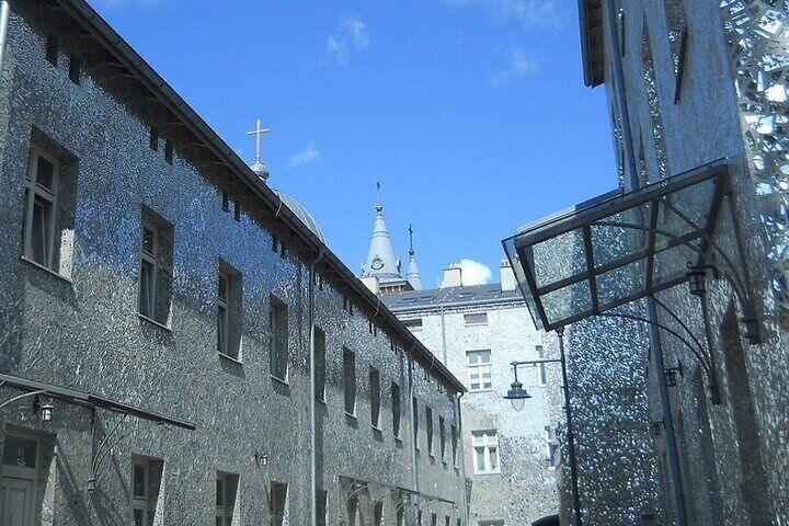 Łódź’s Corridor of History: A Self-Guided Piotrkowska Tour