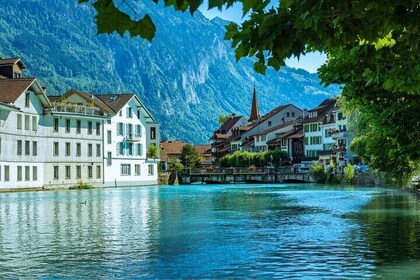 Zurich to Interlaken and Lauterbrunnen Valley Private Tour
