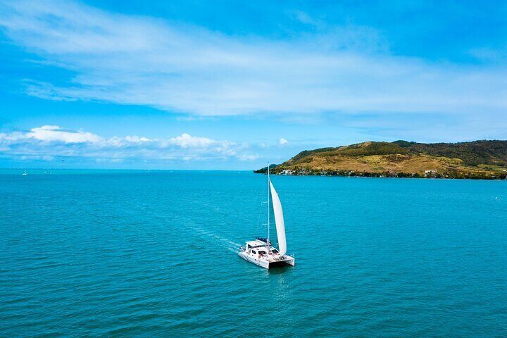 Catamaran Trip To Ile+GRSE waterfall+Snorkeling+BBQ lunch+Bar