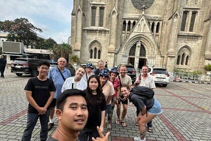 Jakarta City Tour: National Library Bus Trip