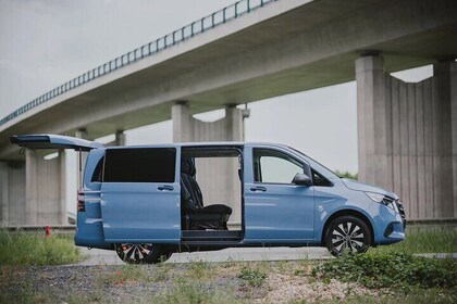 Sightseeing Adventure from Prague to Budapest Explore