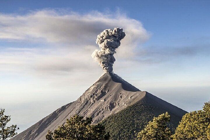 Amazing views to Fire Volcano.