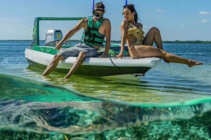 Speedboat and Snorkel Cancun Adventure with Transportation