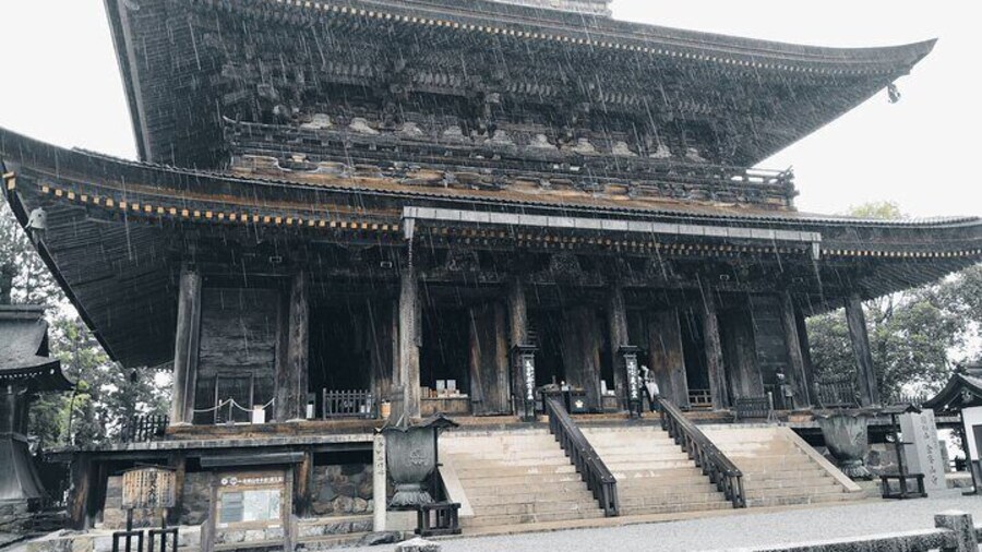 Sacred Mount Yoshino Guided Tour – UNESCO Kii Mountain Range