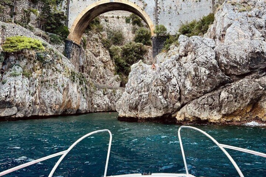 Amalfitan coast rent no license or with skipper