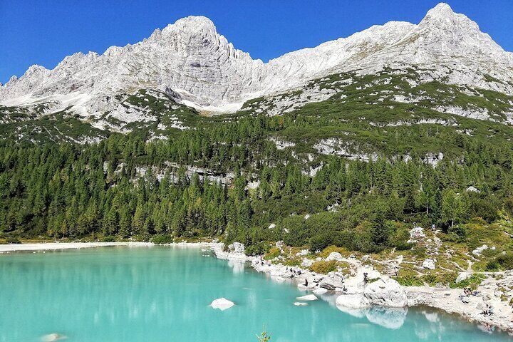 Lake Sorapiss with its classic turquoise colour