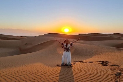 Wahiba Sands Desert and Wadi Hawar Private Tour