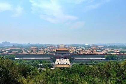 Beijing Private City Walk and Food Tour