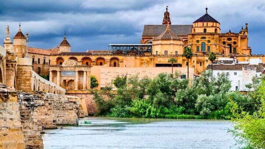 Mosque-Cathedral of Cordoba Guided Tour Skip the Line & Ticket