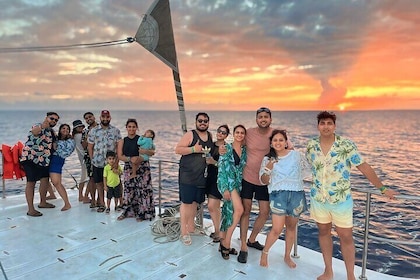 NEGRIL MORNING CRUISE Caves Swimming Reef Snorkelling DJ onboard