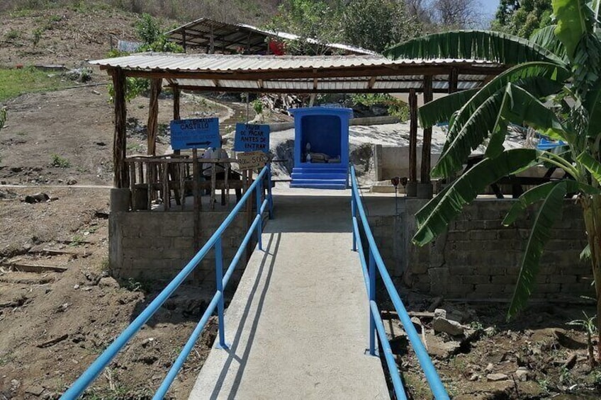  Hot Springs Water Visiting Dos Arroyos Guerrero.