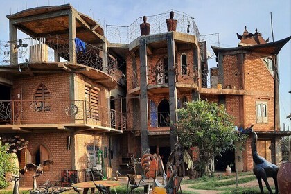 Expedition crafts and royal history in the Kingdom of Rova