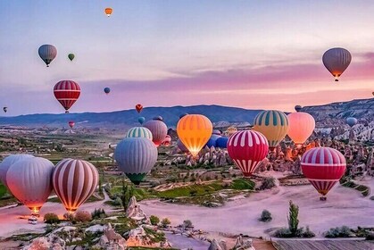 Balloon Watching Tour at Sunrise in Cappadocia