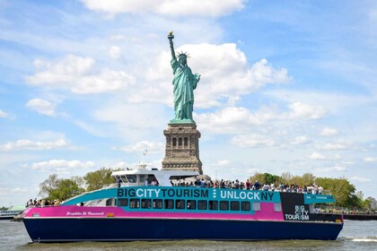 NYC: Statue of Liberty Express Cruise – Freedom Liberty Tour