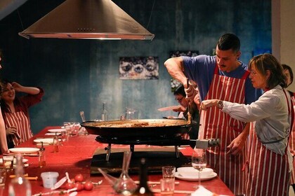 Paella Cooking Class in Barcelona with Local Chef and Wine