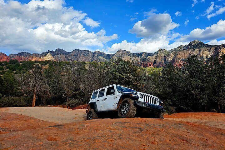 Private Jeep Tour Phoenix to Sedona Adventure