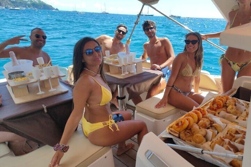 Aperitif in Marina Piccola