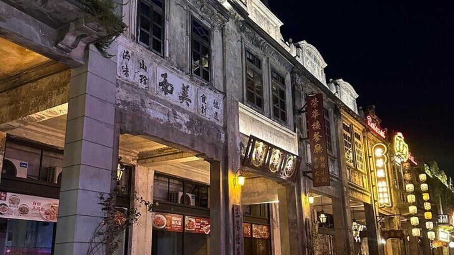 Kaiping Diaolou Heritage Tour from Guangzhou