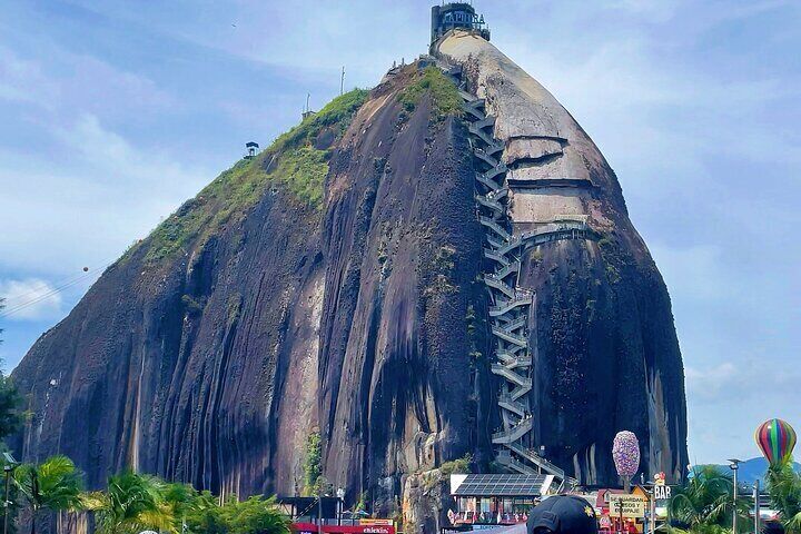 Guatapé Tour of the Town and the Peñol 
