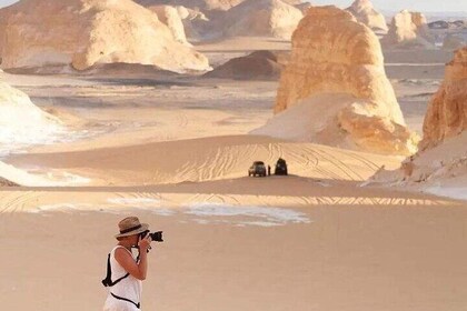 2 Days All-inclusive White and Black Desert Safari from Cairo