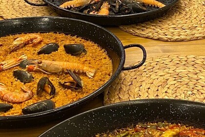 Barcelona: 5-Course Paella Cooking Class with Cava & Sangria