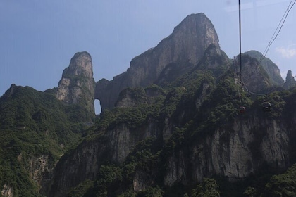 Tianmen Mountain and Zhangjiajie Park(Avatar mountain) day tour