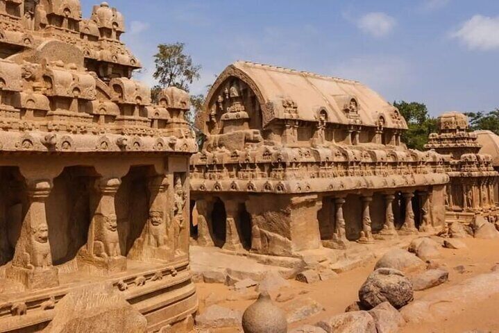 A Private Trip to Kanchipuram and Mahabalipuram from Chennai
