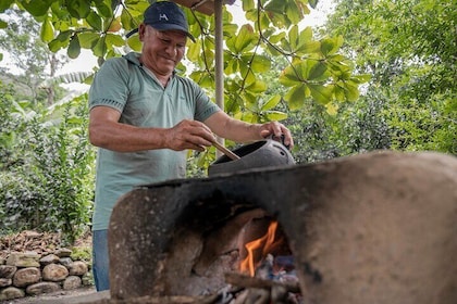 Coffee and Cocoa Full 1-Day Experience from Cusco