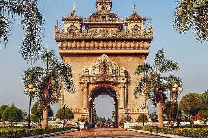 Exclusive Vientiane Day Tour Featuring Buddha Park